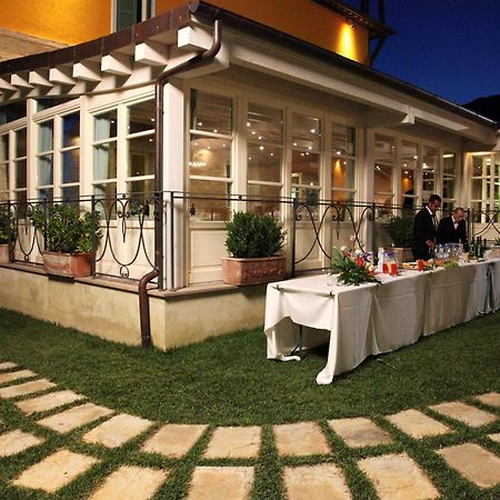 Relais Villa Fornari كاميرينو المظهر الخارجي الصورة