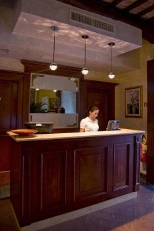 Relais Villa Fornari كاميرينو المظهر الخارجي الصورة