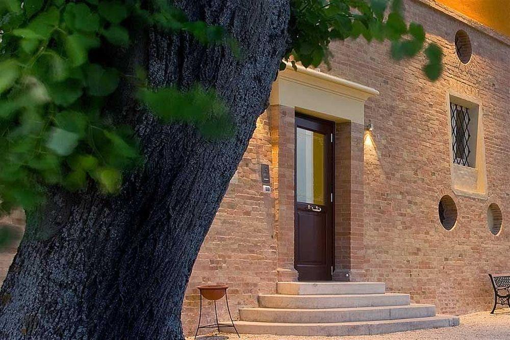 Relais Villa Fornari كاميرينو المظهر الخارجي الصورة