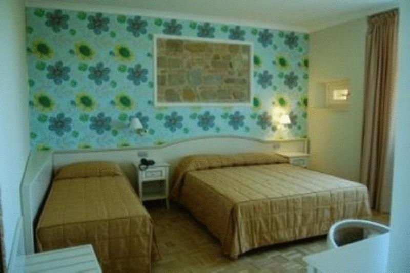 Relais Villa Fornari كاميرينو المظهر الخارجي الصورة